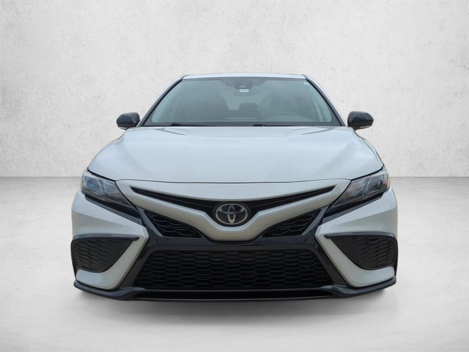 Used 2022 Ice Edge Toyota SE image 2