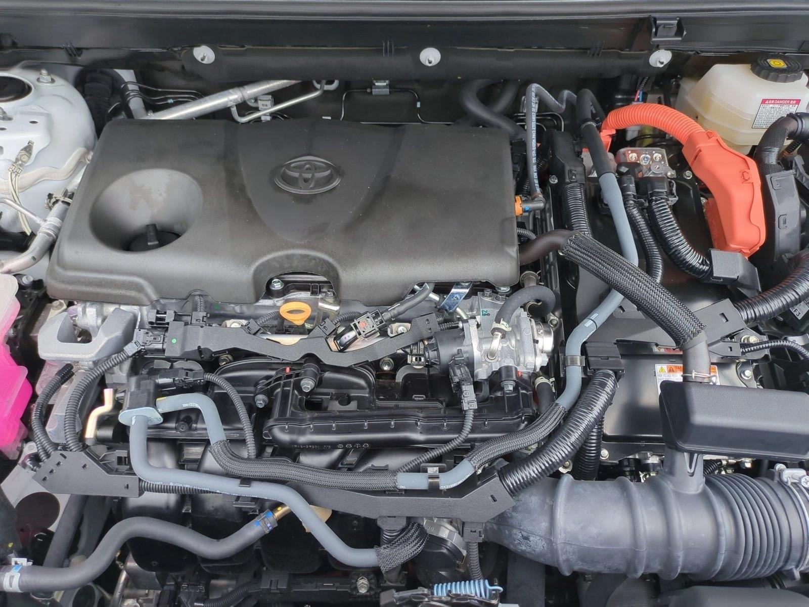 Used 2024 Ice Cap Toyota Hybrid LE image 23