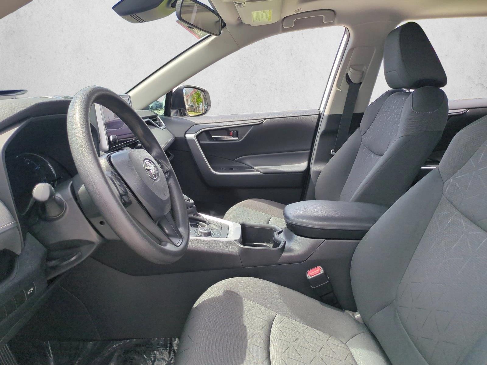 Used 2024 Ice Cap Toyota Hybrid XLE image 16