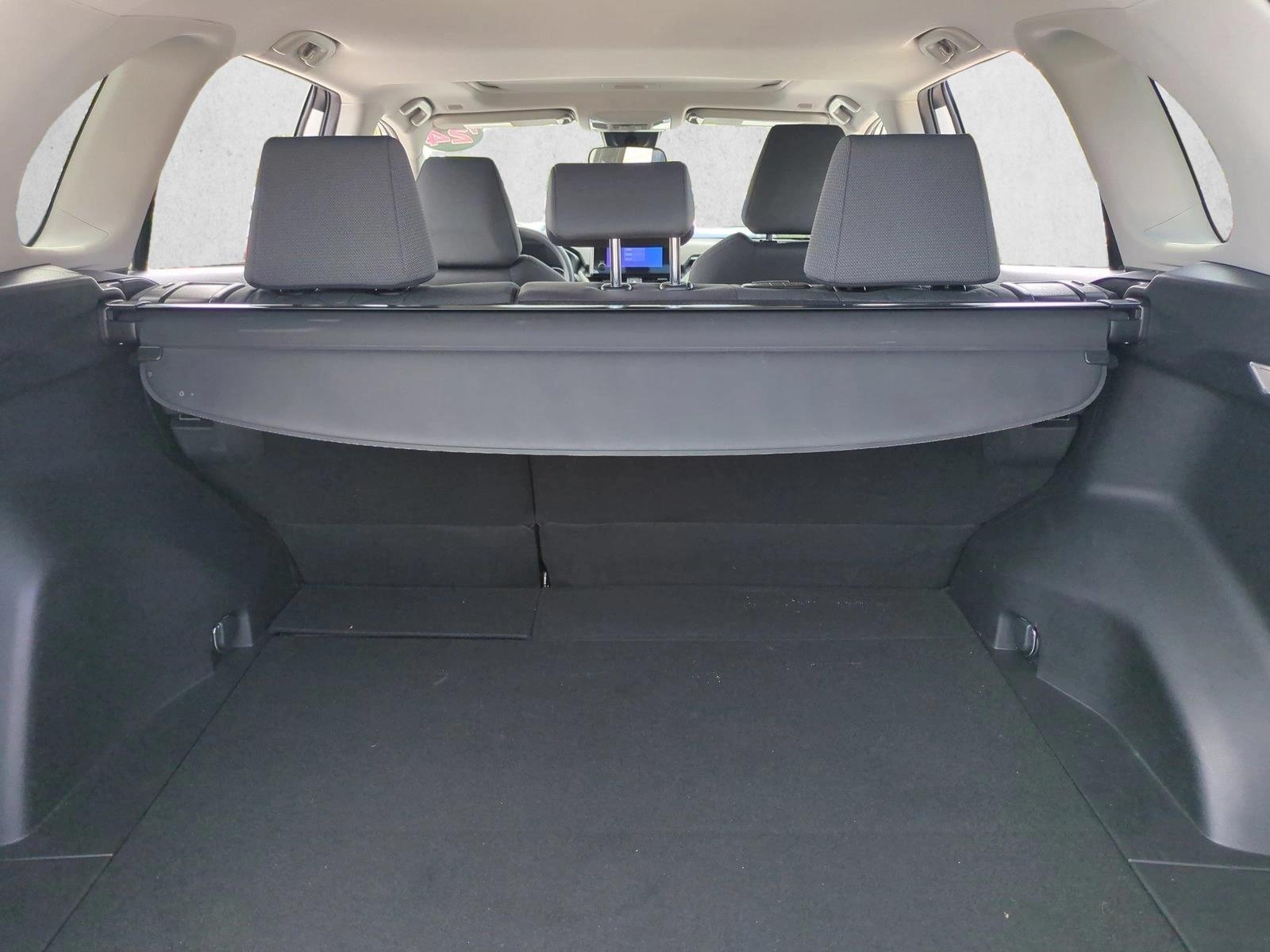 Used 2024 Ice Cap Toyota Hybrid XLE image 6