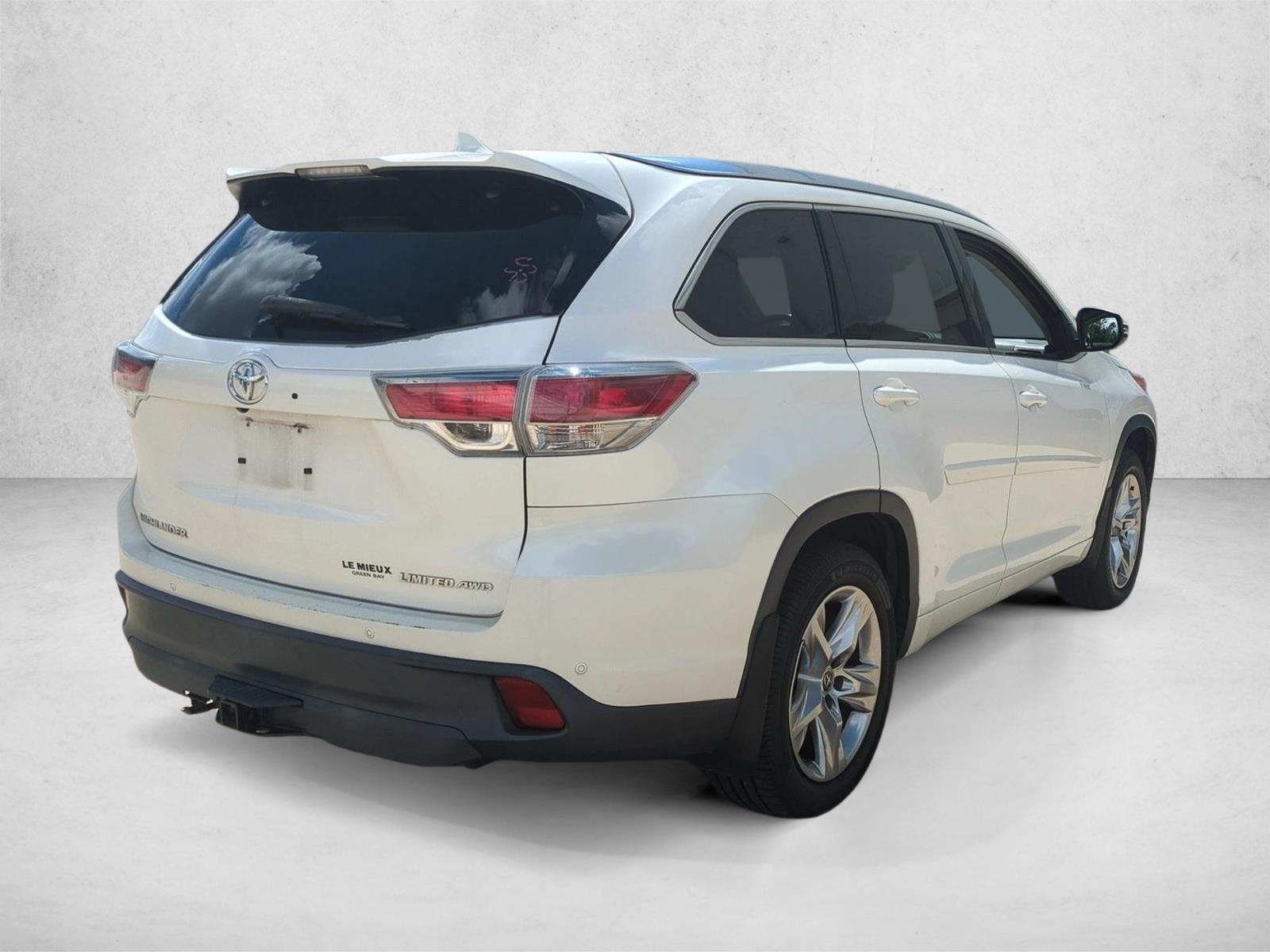 Used 2016 Blizzard Pearl Toyota Limited Platinum image 5