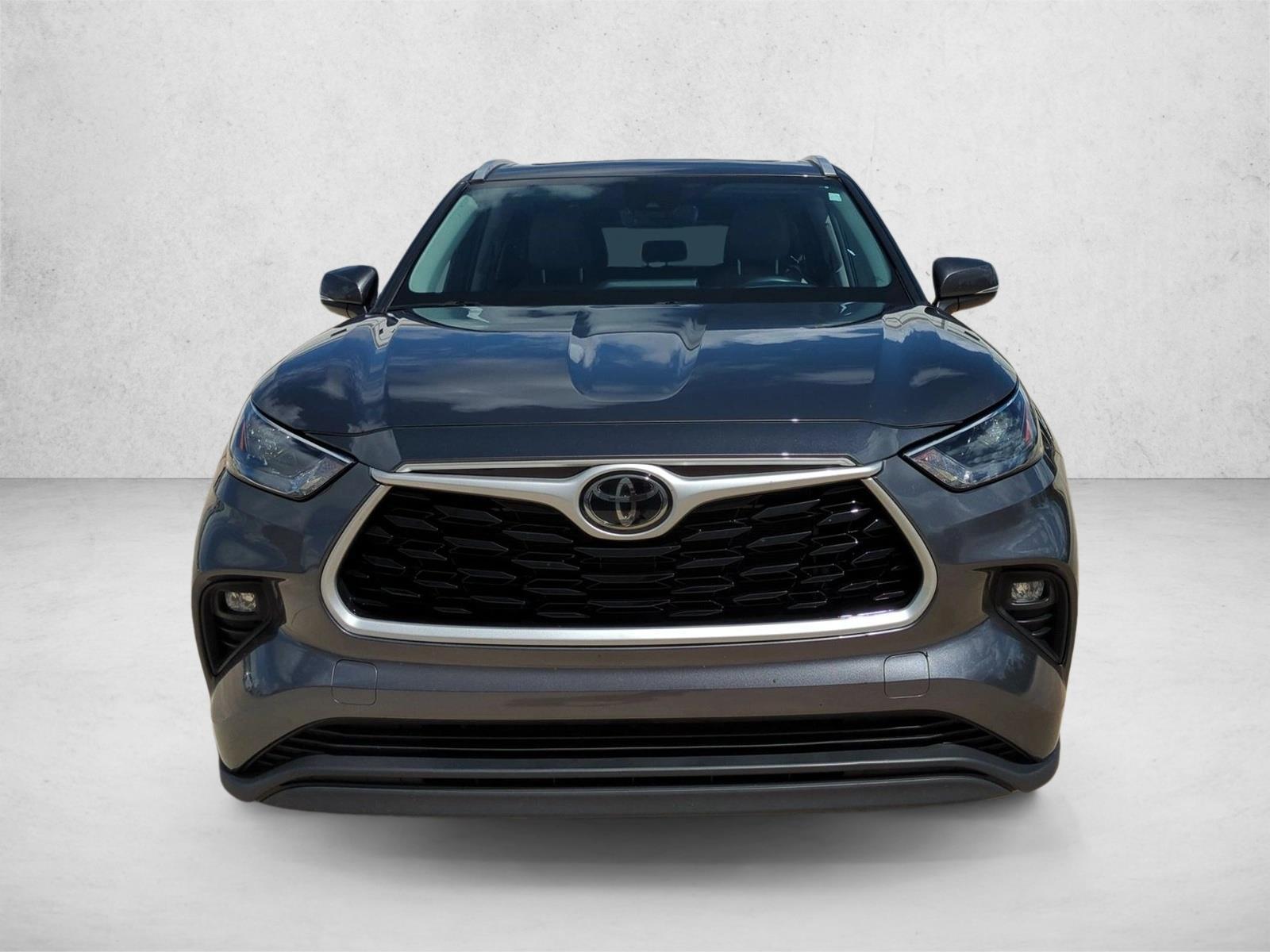Used 2024 Magnetic Gray Metallic Toyota XLE image 2