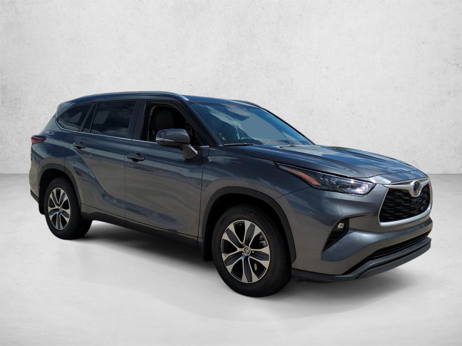 Used 2024 Magnetic Gray Metallic Toyota XLE image 3