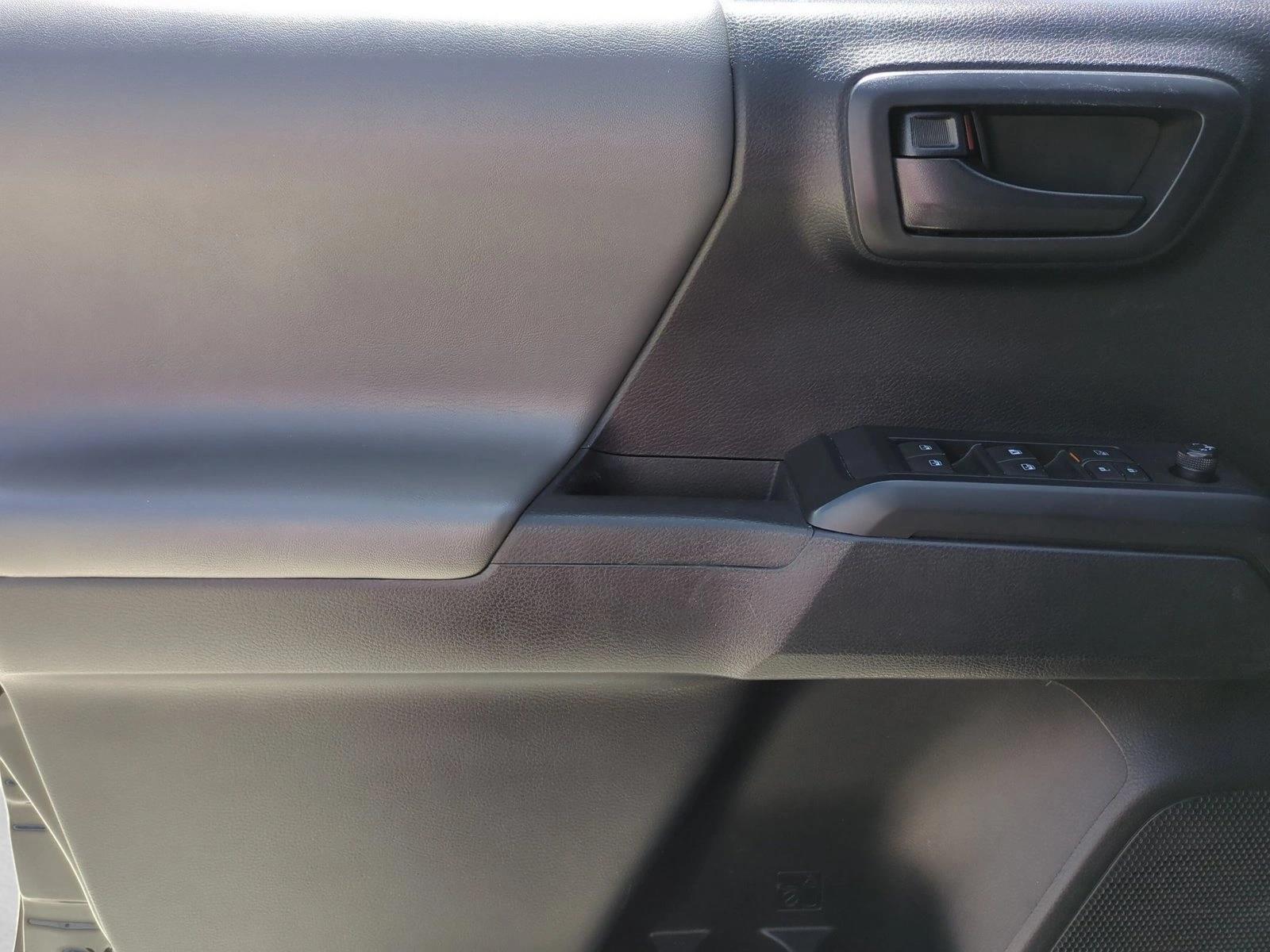 Used 2019 Midnight Black Metallic Toyota SR image 11