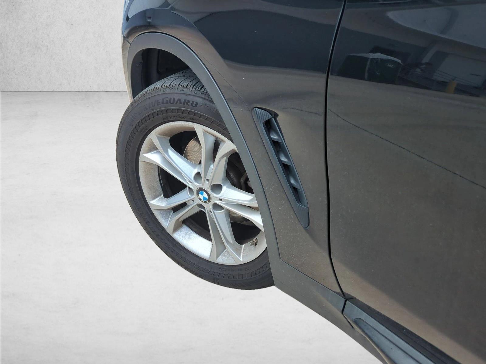 Used 2019 Jet Black BMW sDrive30i image 10
