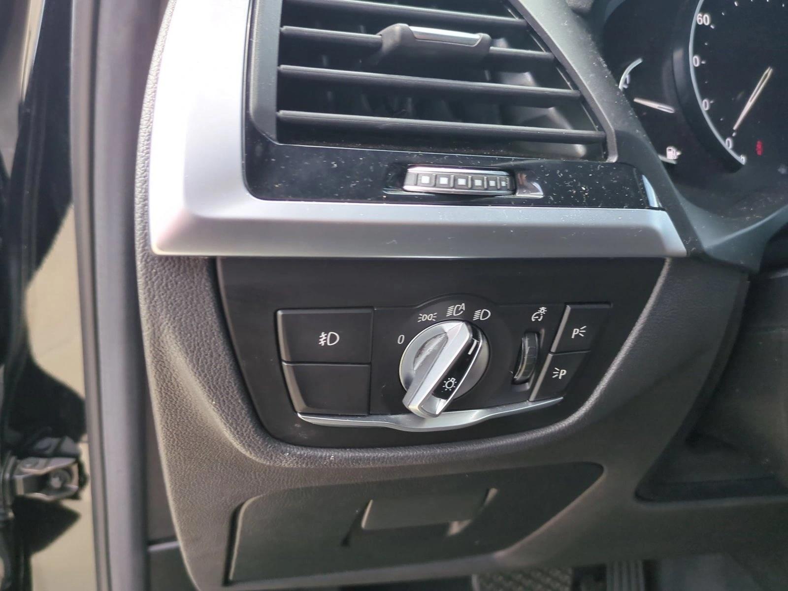 Used 2019 Jet Black BMW sDrive30i image 13