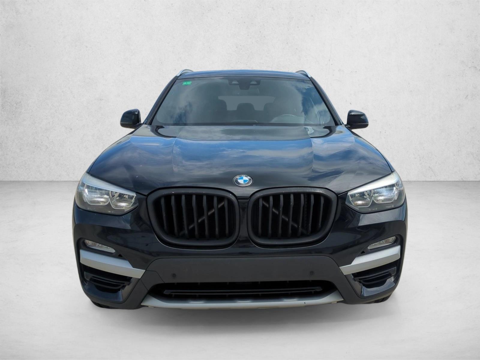 Used 2019 Jet Black BMW sDrive30i image 2