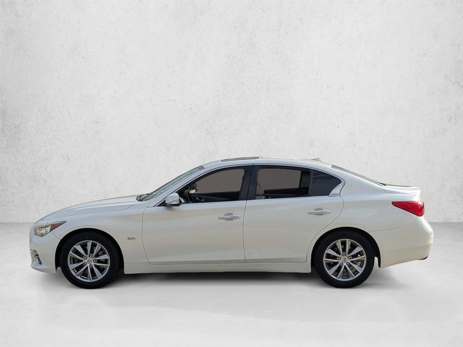 Thumbnail: 2017 INFINITI Q50 - 2