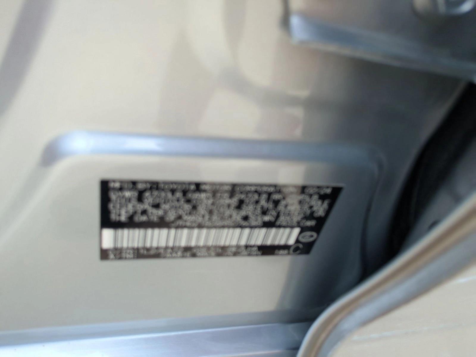 Used 2024 Iridium Lexus IS 350 F SPORT image 25