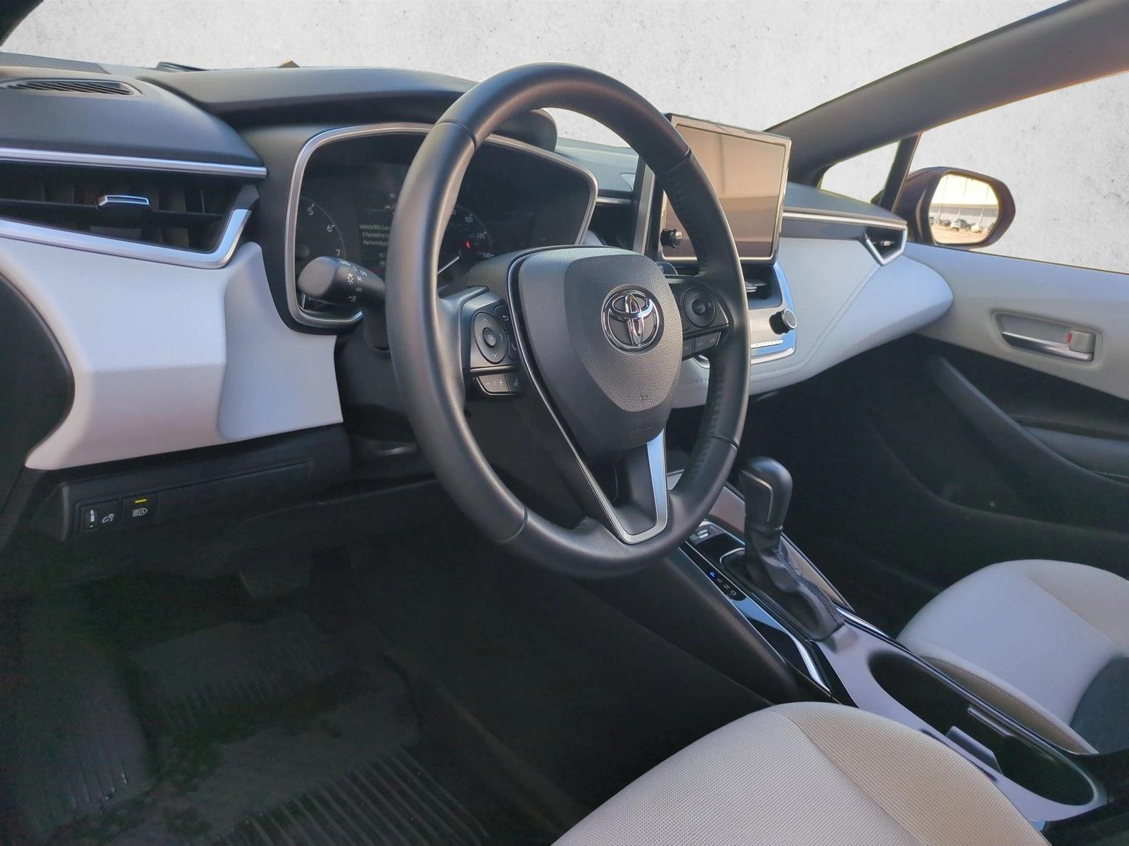 Used 2026 Magnetic w/Black Toyota SE image 10