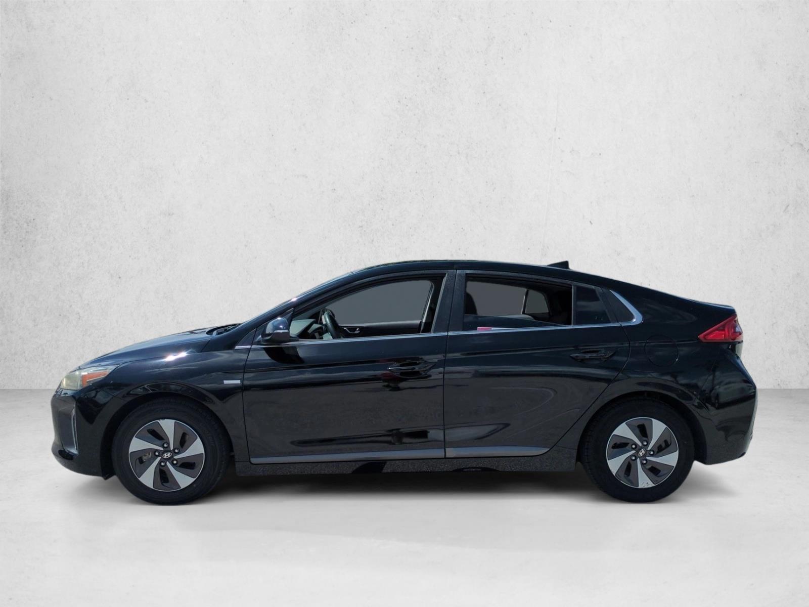 Used 2017 Black Noir Pearl Hyundai SEL image 9