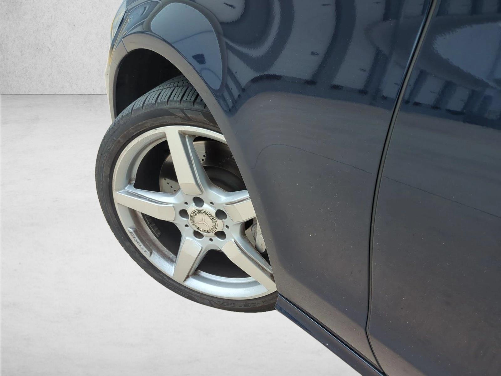 Used 2014 Lunar Blue Metallic Mercedes-Benz CLS 550 image 10
