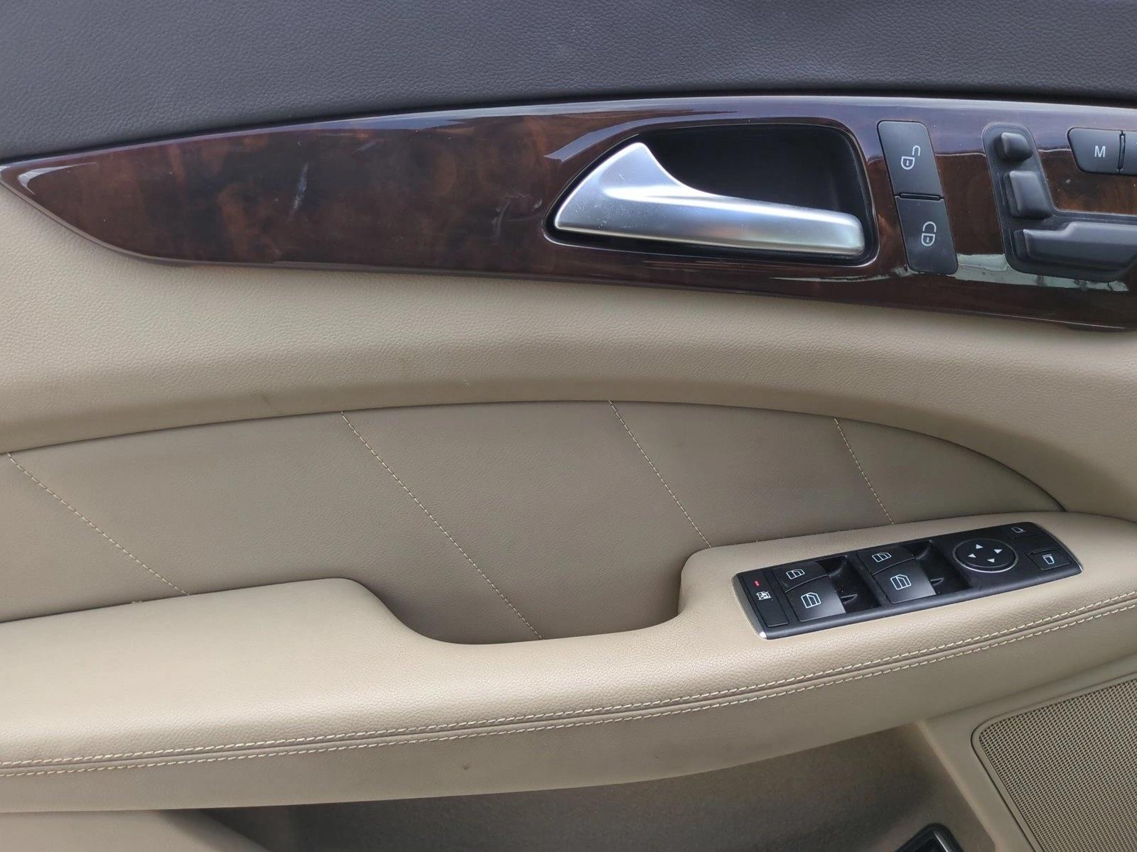 Used 2014 Lunar Blue Metallic Mercedes-Benz CLS 550 image 11