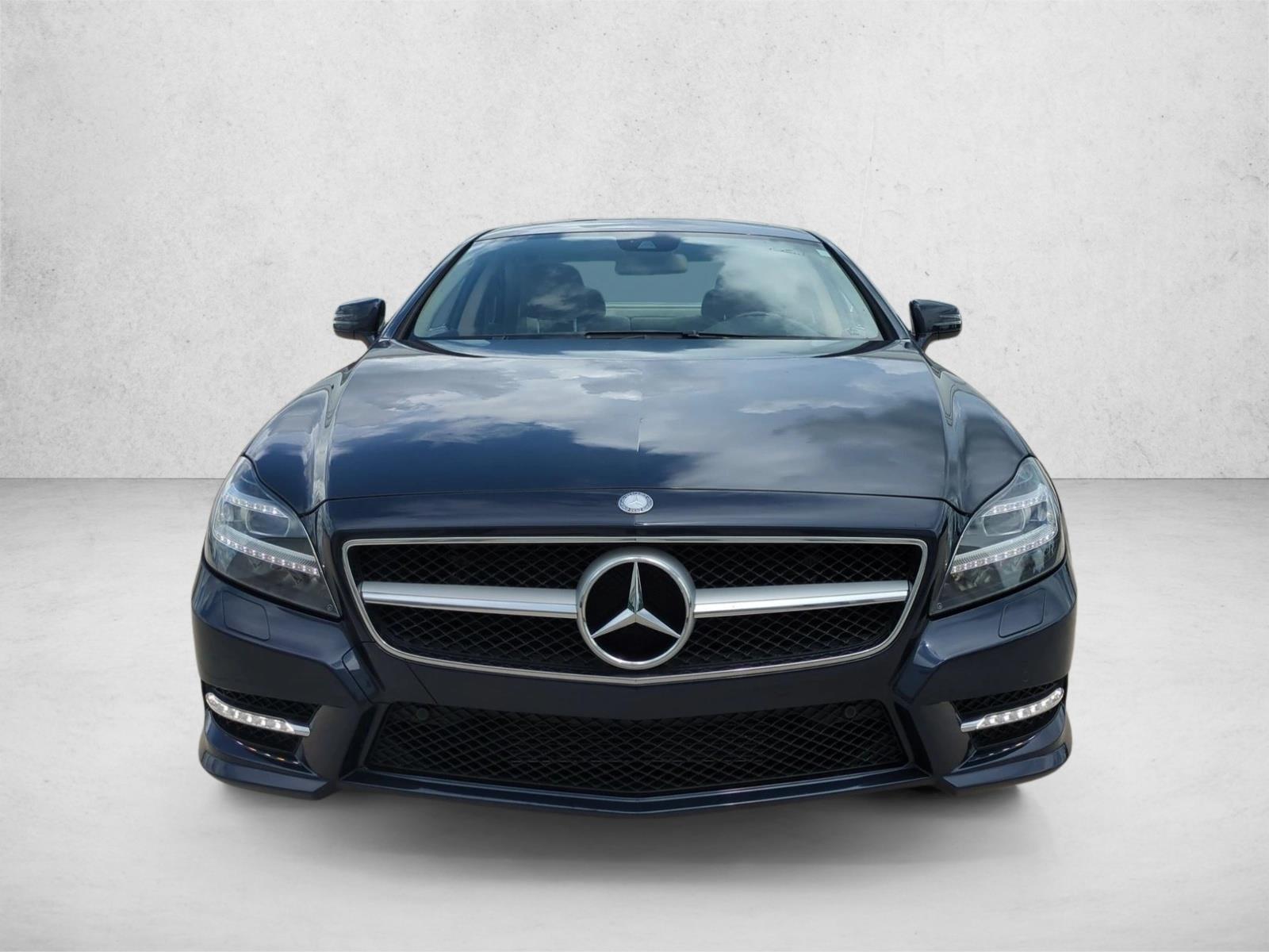 Used 2014 Lunar Blue Metallic Mercedes-Benz CLS 550 image 2
