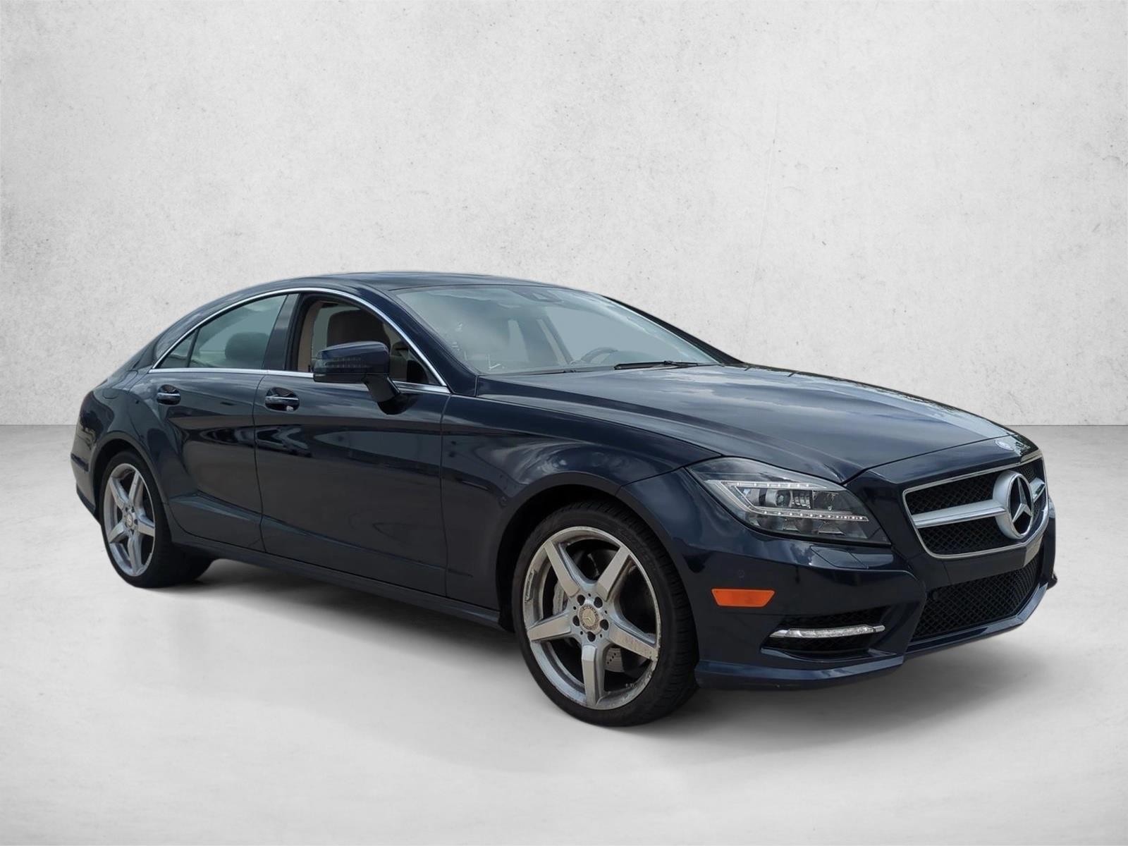 Used 2014 Lunar Blue Metallic Mercedes-Benz CLS 550 image 3