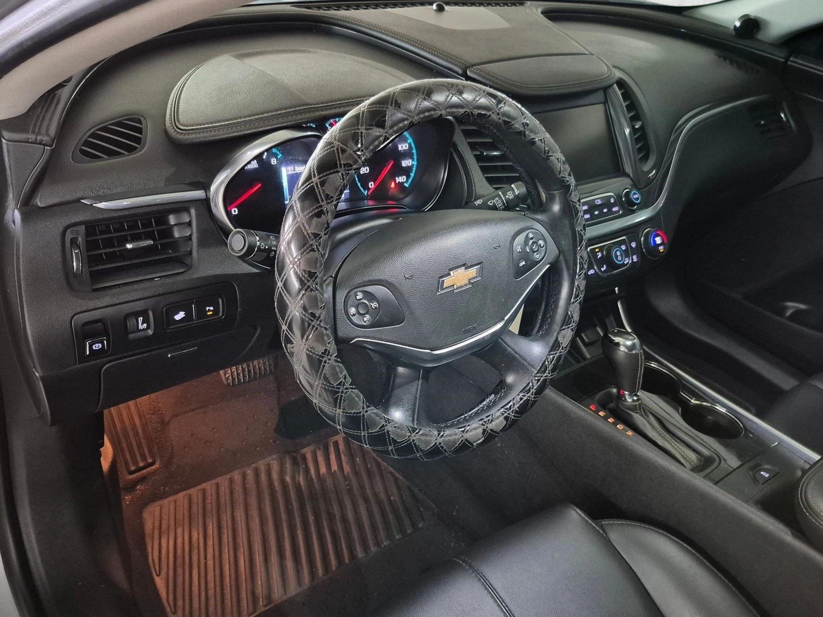 Used 2017 Silver Ice Metallic Chevrolet LT image 10