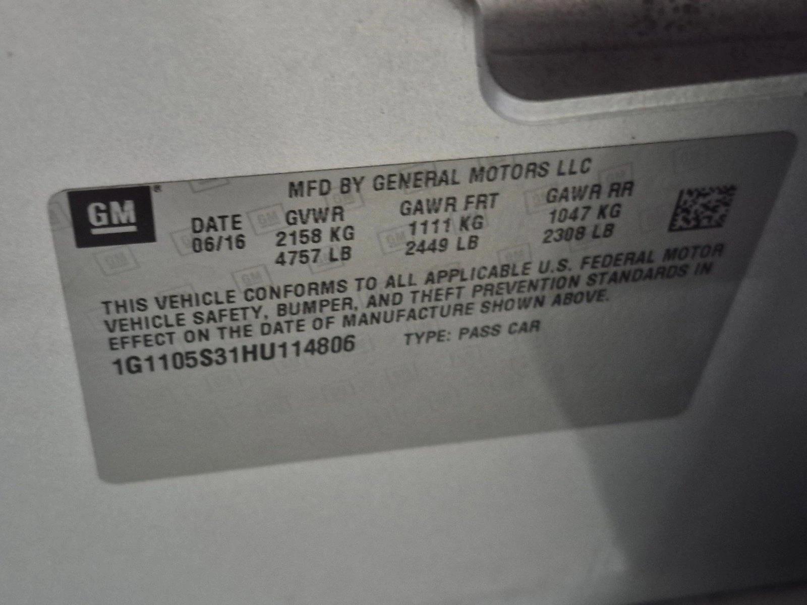 Used 2017 Silver Ice Metallic Chevrolet LT image 15