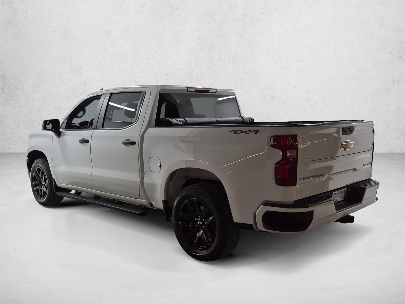 Used 2024 Summit White Chevrolet Custom image 8