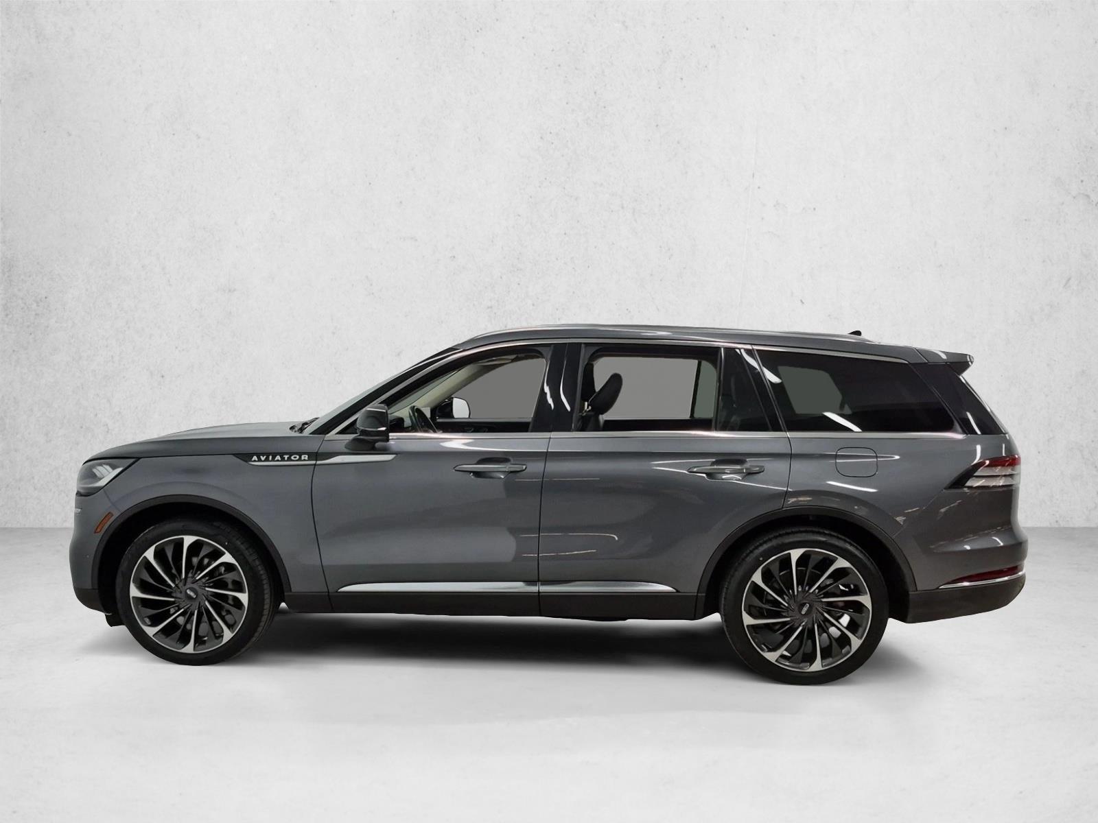 Used 2022 Asher Gray Metallic Clearcoat Lincoln Reserve image 9