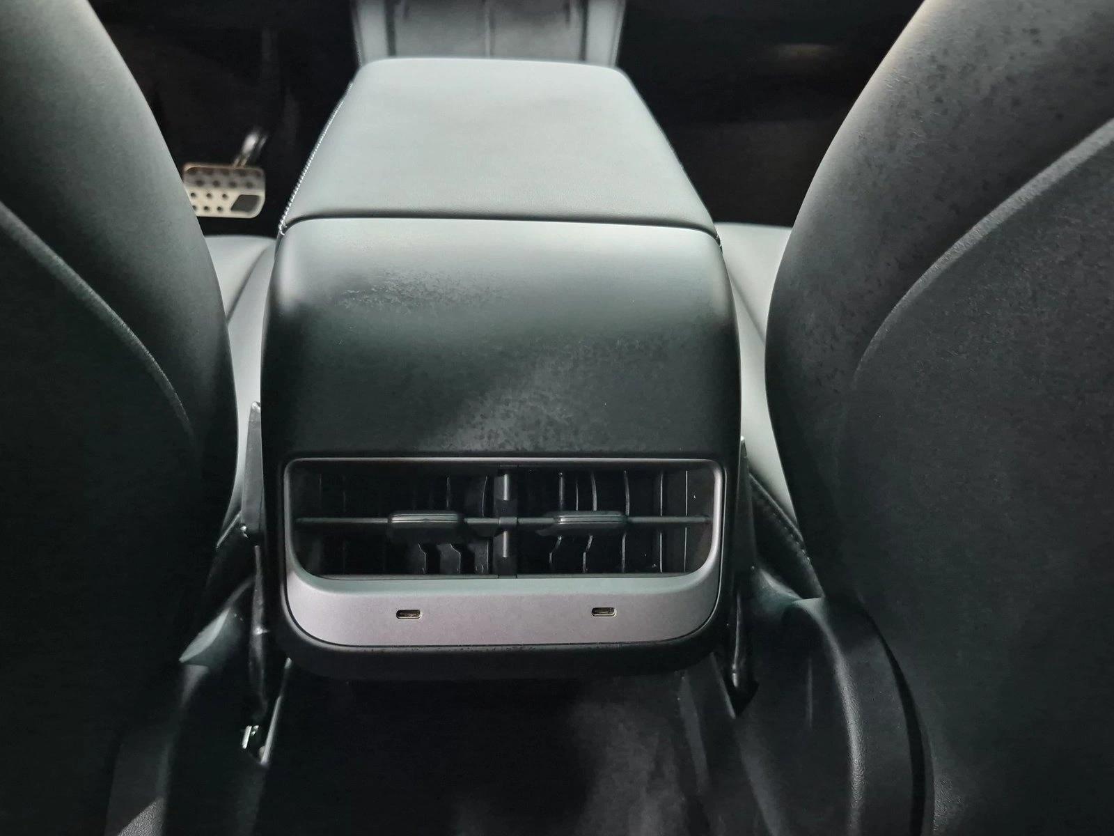 Used 2024 Silver/Gray Tesla Long Range image 17