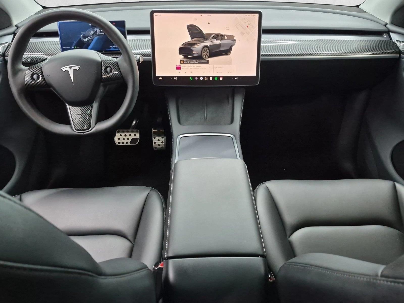 Used 2024 Silver/Gray Tesla Long Range image 18
