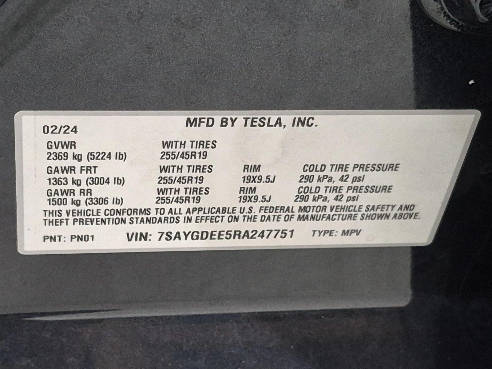 Used 2024 Silver/Gray Tesla Long Range image 26