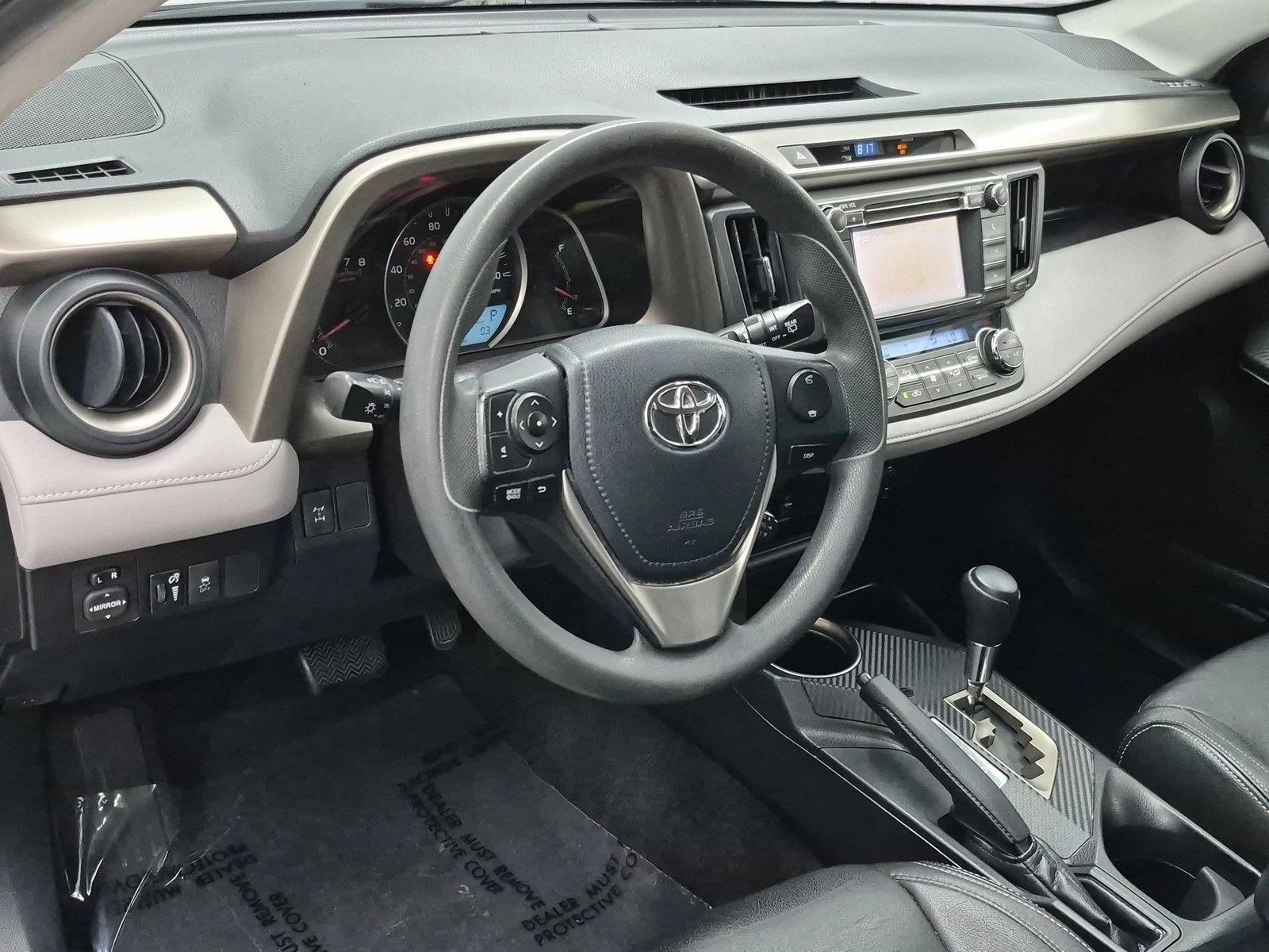 Used 2013 Magnetic Gray Metallic Toyota XLE image 10