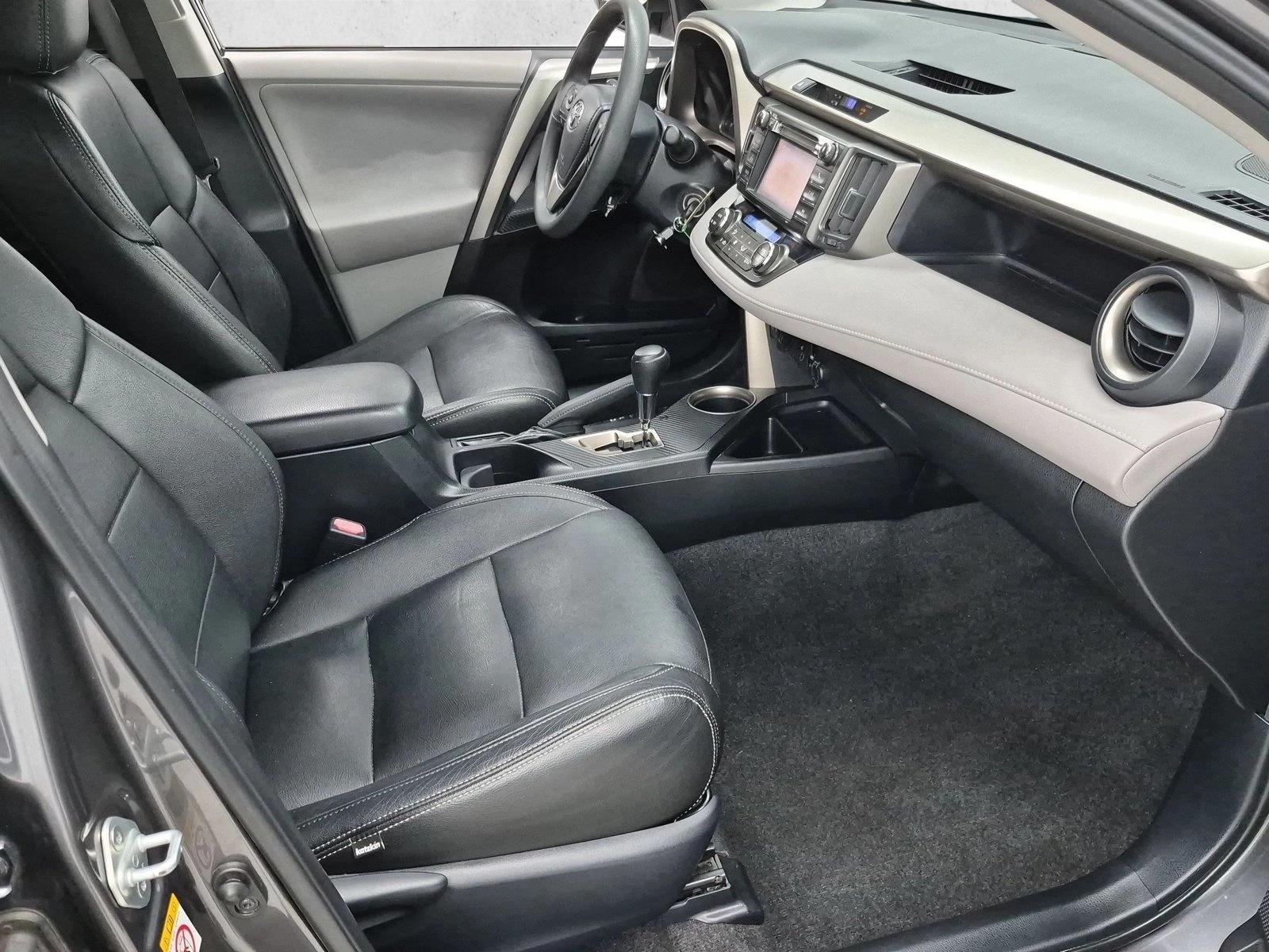 Used 2013 Magnetic Gray Metallic Toyota XLE image 20