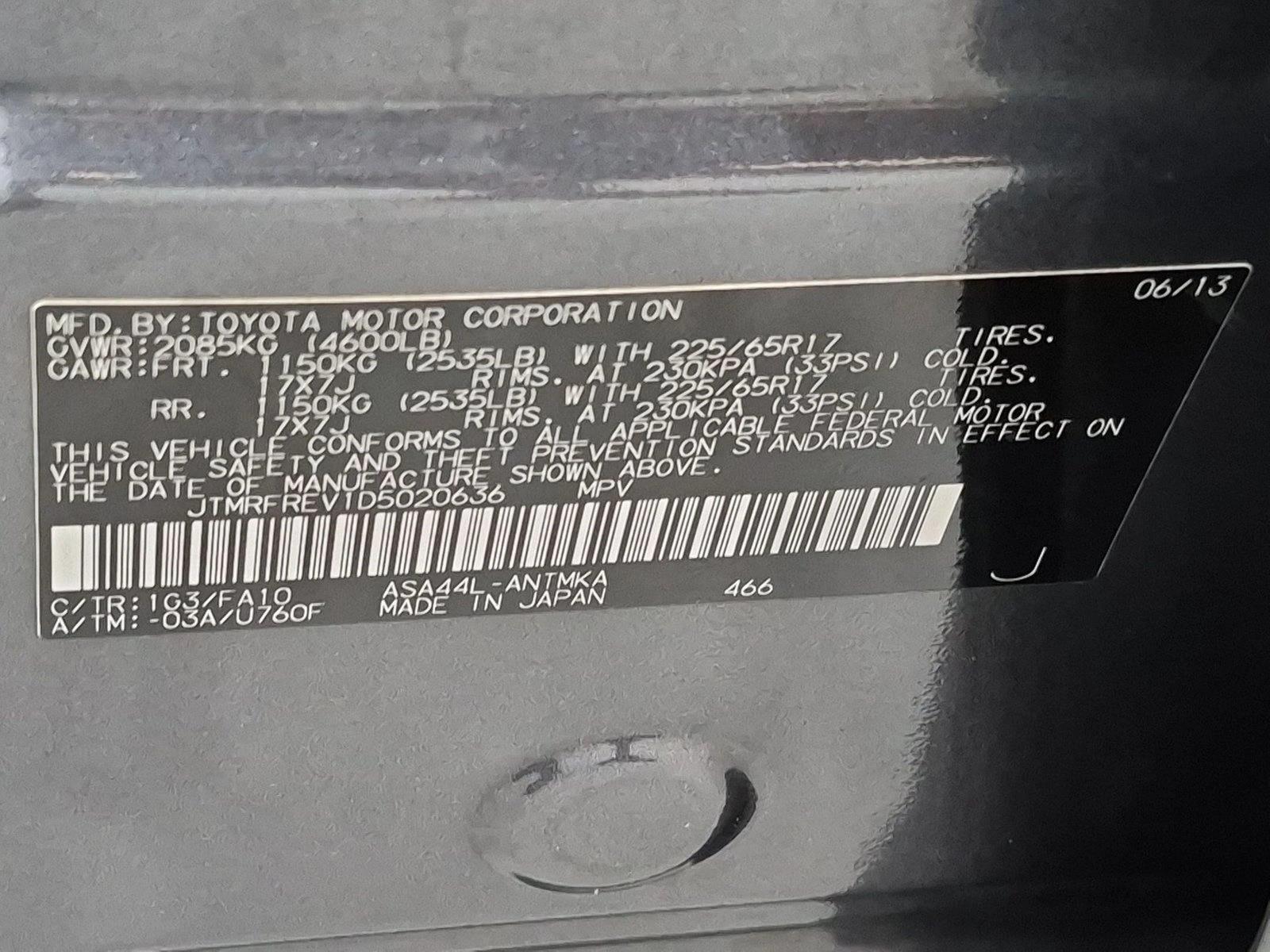 Used 2013 Magnetic Gray Metallic Toyota XLE image 24
