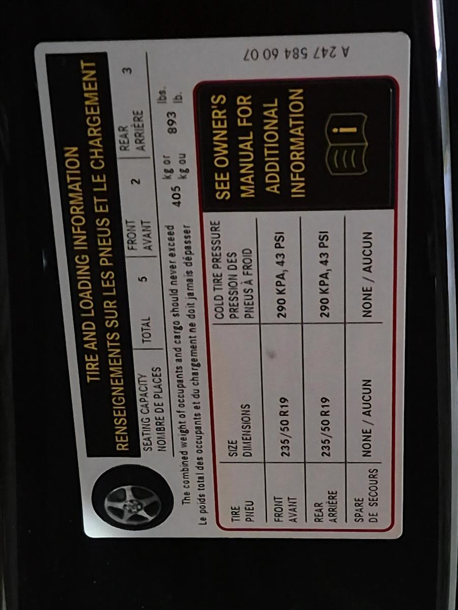 Used 2024 Night Black Mercedes-Benz GLA 250 image 16
