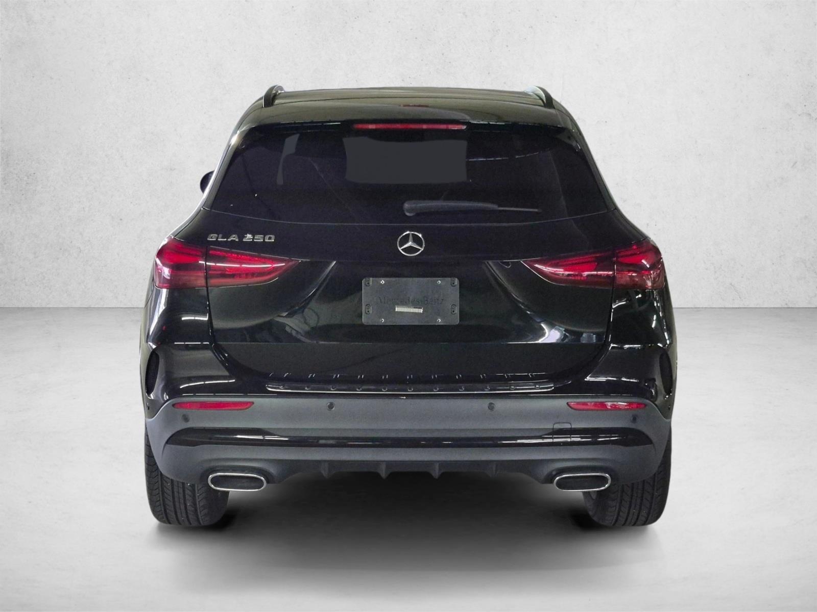 Used 2024 Night Black Mercedes-Benz GLA 250 image 6