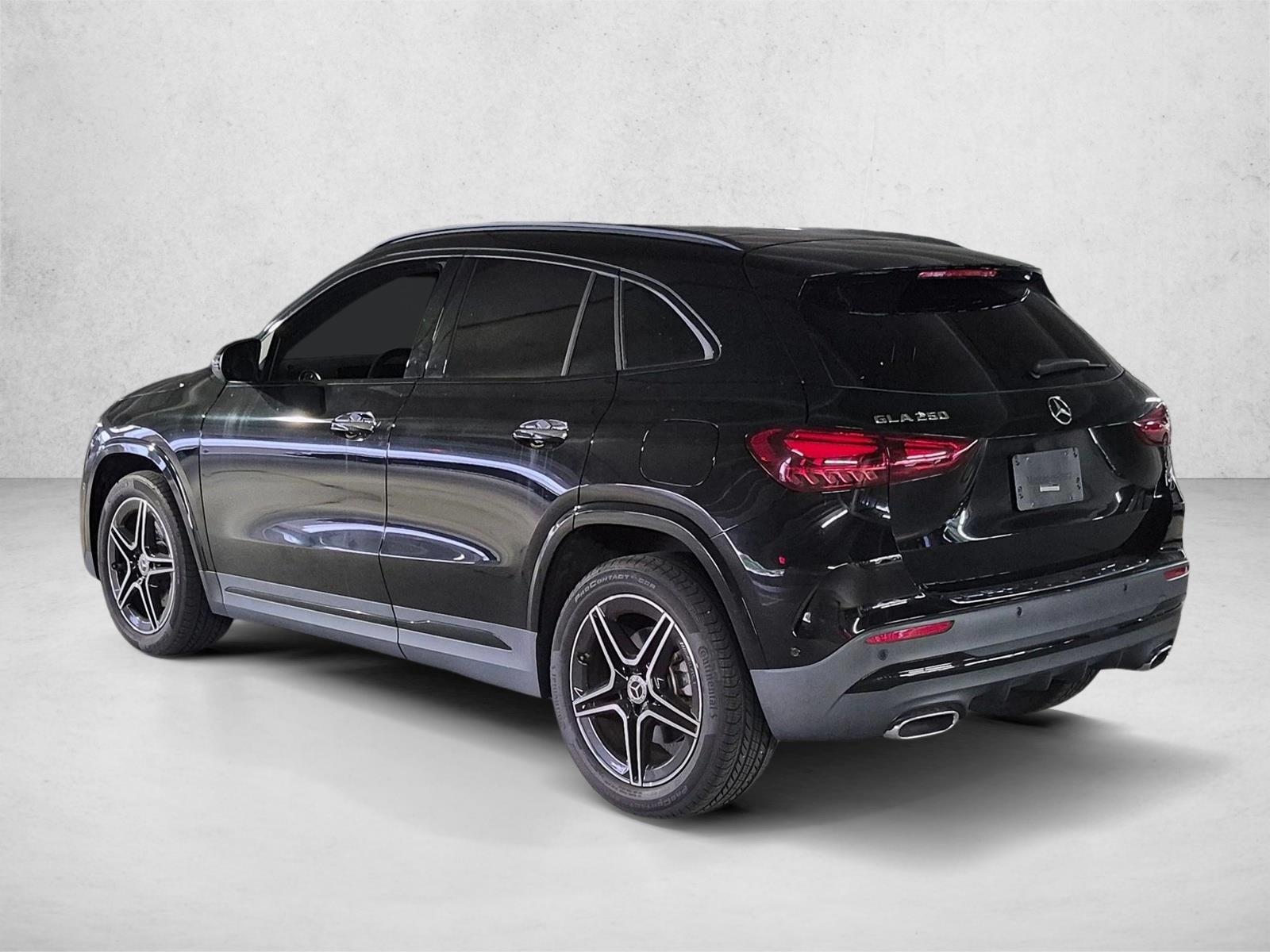Used 2024 Night Black Mercedes-Benz GLA 250 image 7