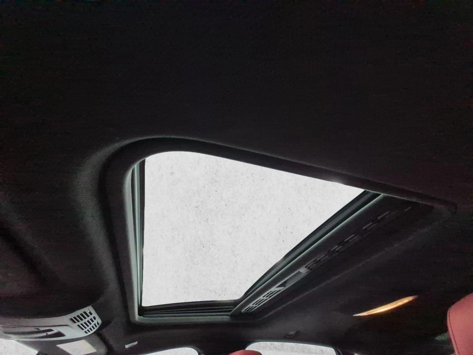 Used 2019 Alpine White BMW 440i image 16