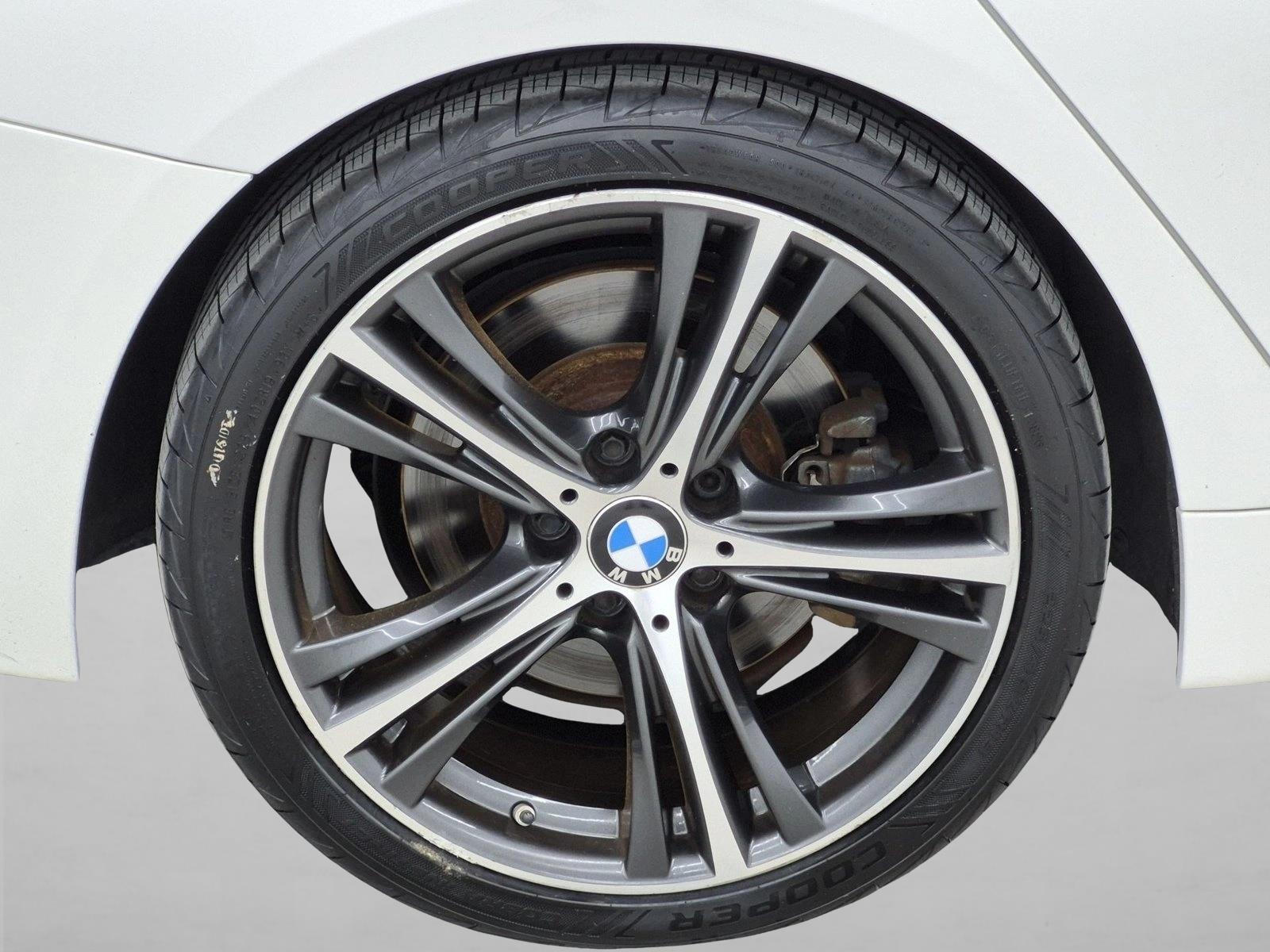 Used 2019 Alpine White BMW 440i image 25