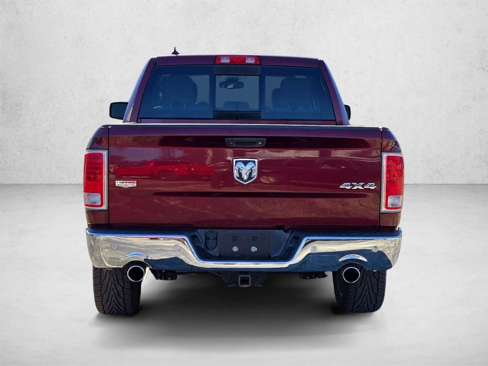 Used 2016 Delmonico Red Pearlcoat Ram Laramie image 6