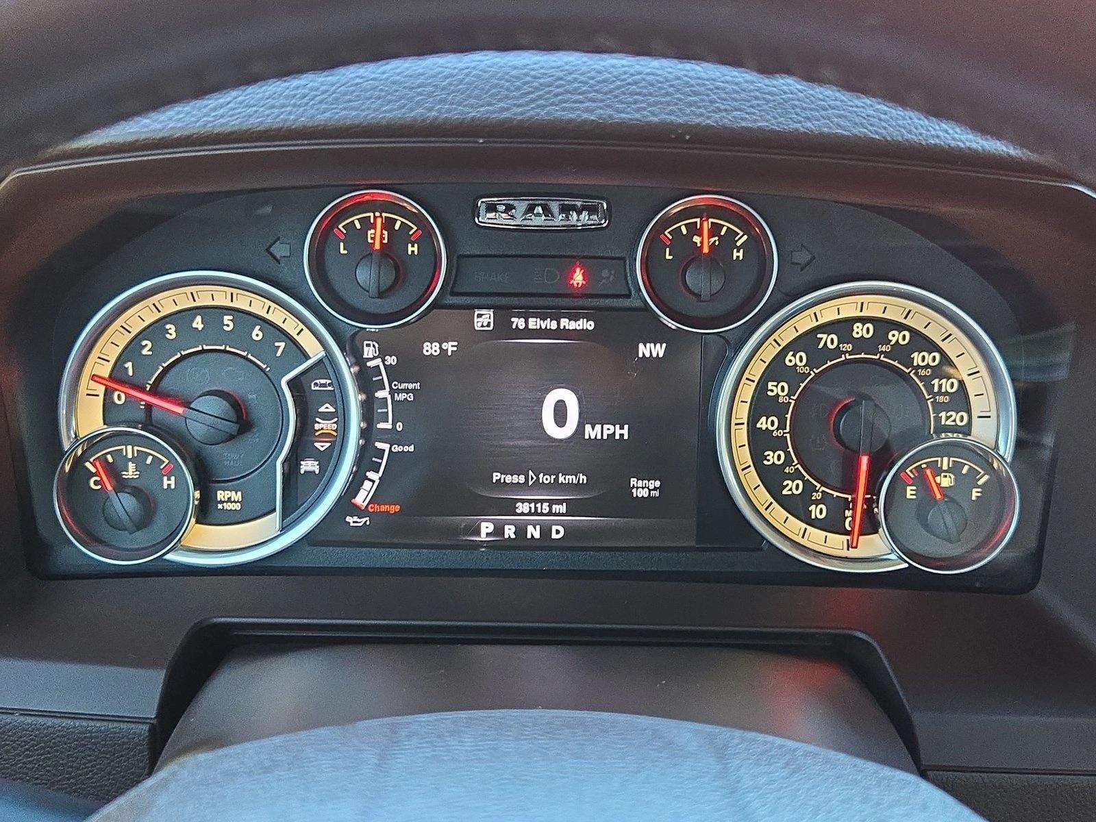 Used 2016 Delmonico Red Pearlcoat Ram Laramie image 9