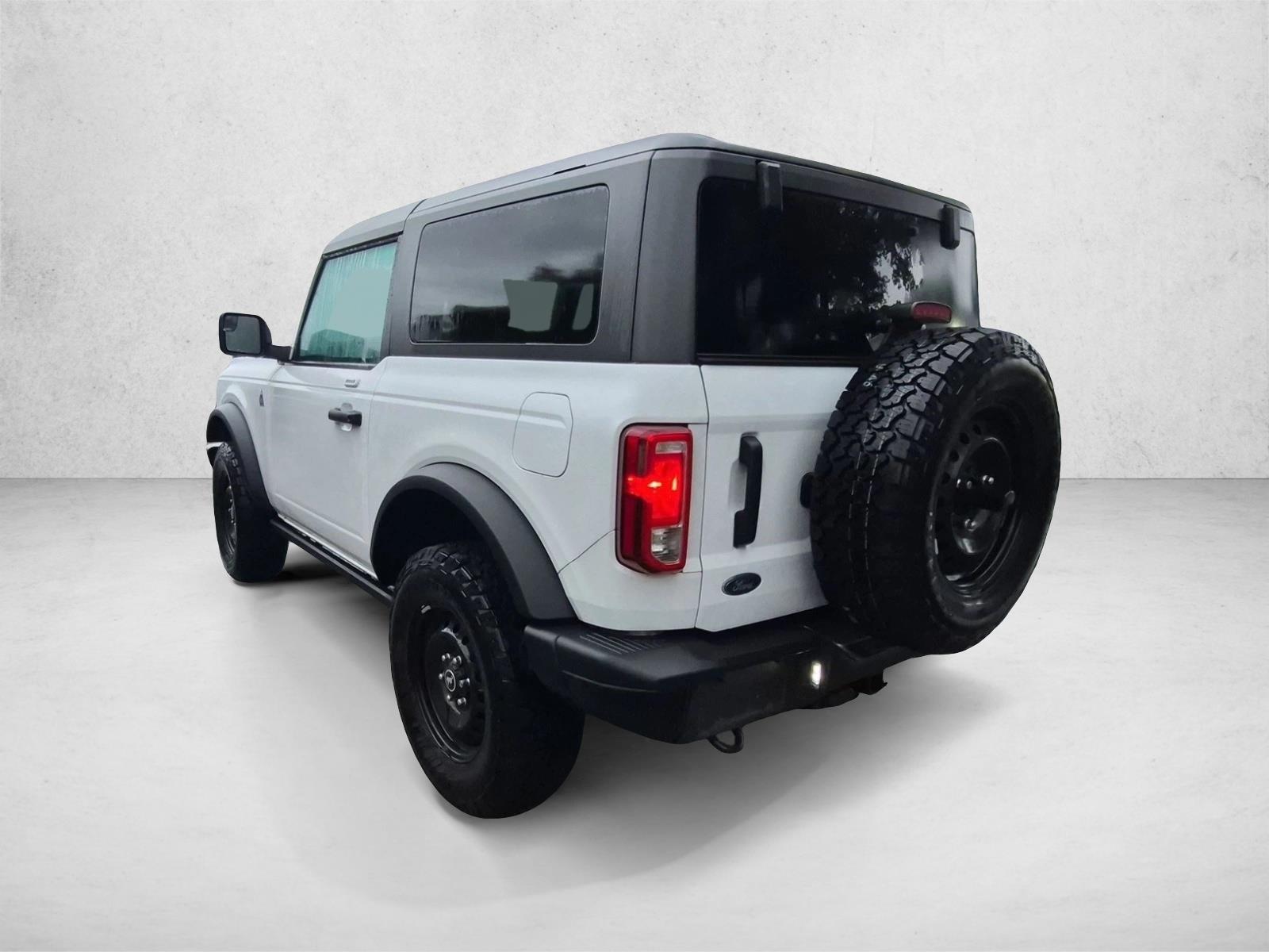 Used 2023 Oxford White Ford Black Diamond image 6