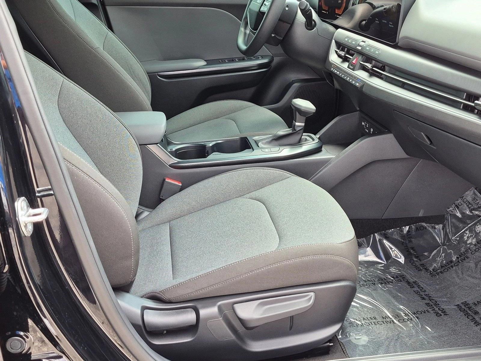 Used 2025 Aurora Black Pearl Kia LXS image 19