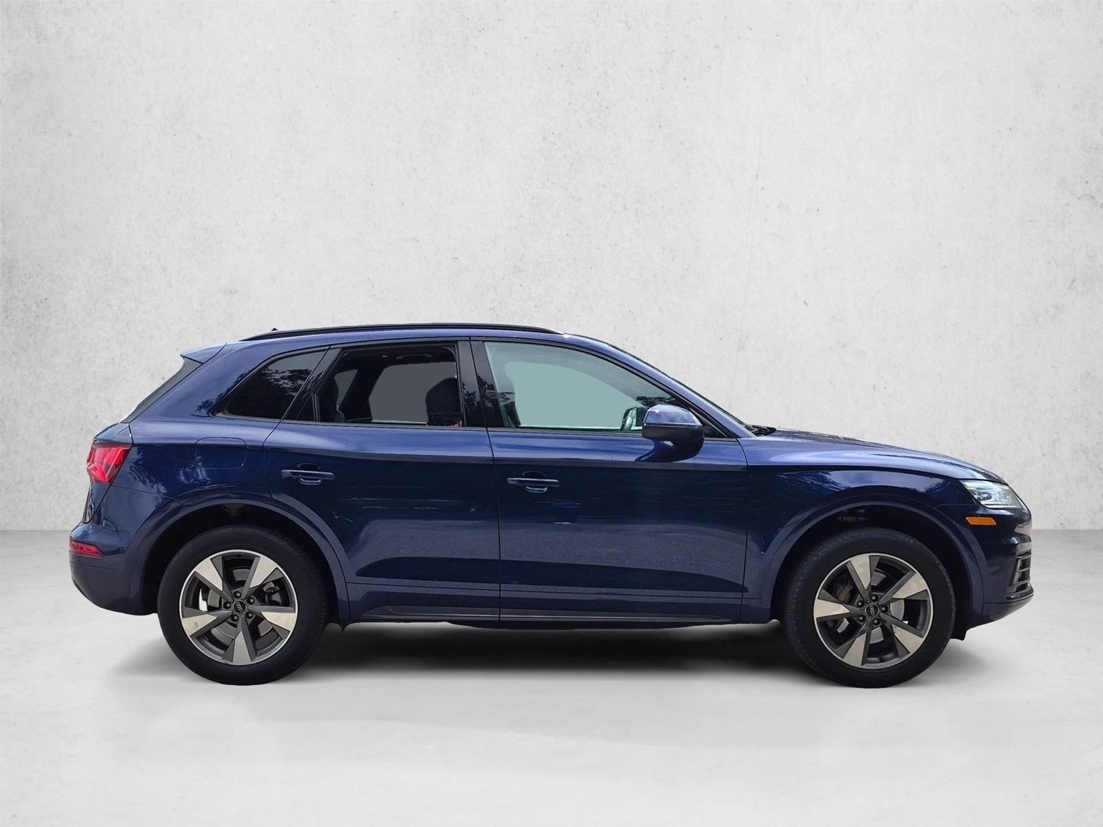Used 2020 Navarra Blue Metallic Audi Premium image 4