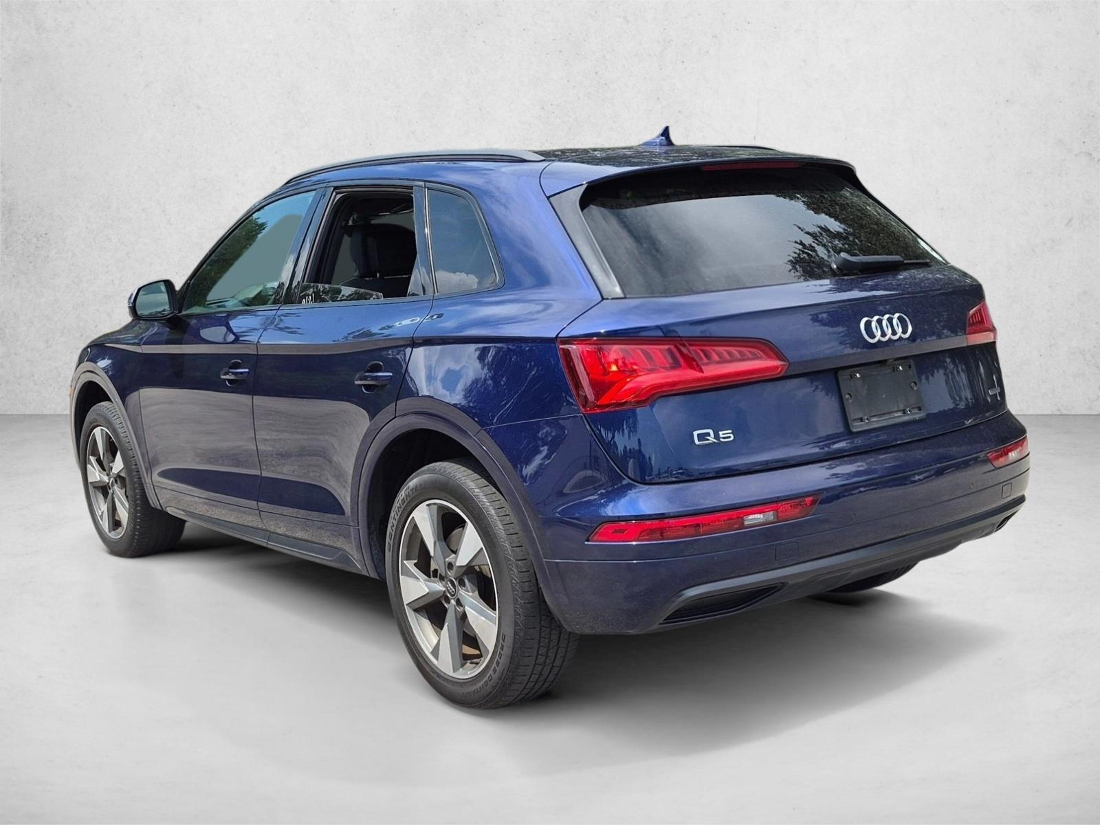 Used 2020 Navarra Blue Metallic Audi Premium image 7
