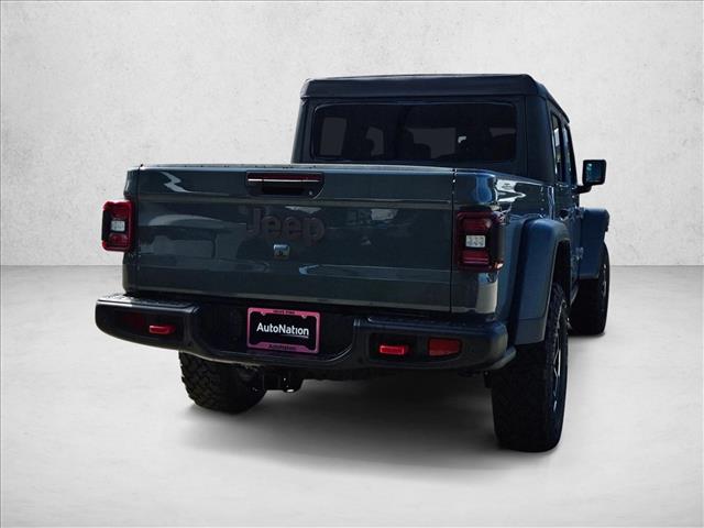 Anvil Clearcoat 2026 Jeep Gladiator Rubicon Crew Cab 4WD Pickup Truck Four-Wheel Drive 8-Speed Automatic
