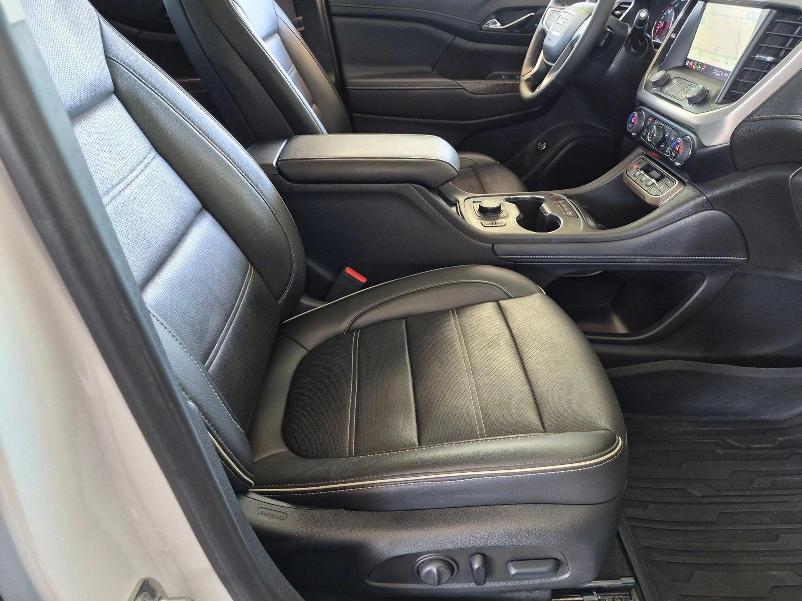 Used 2023 White Frost Tricoat GMC Denali image 22