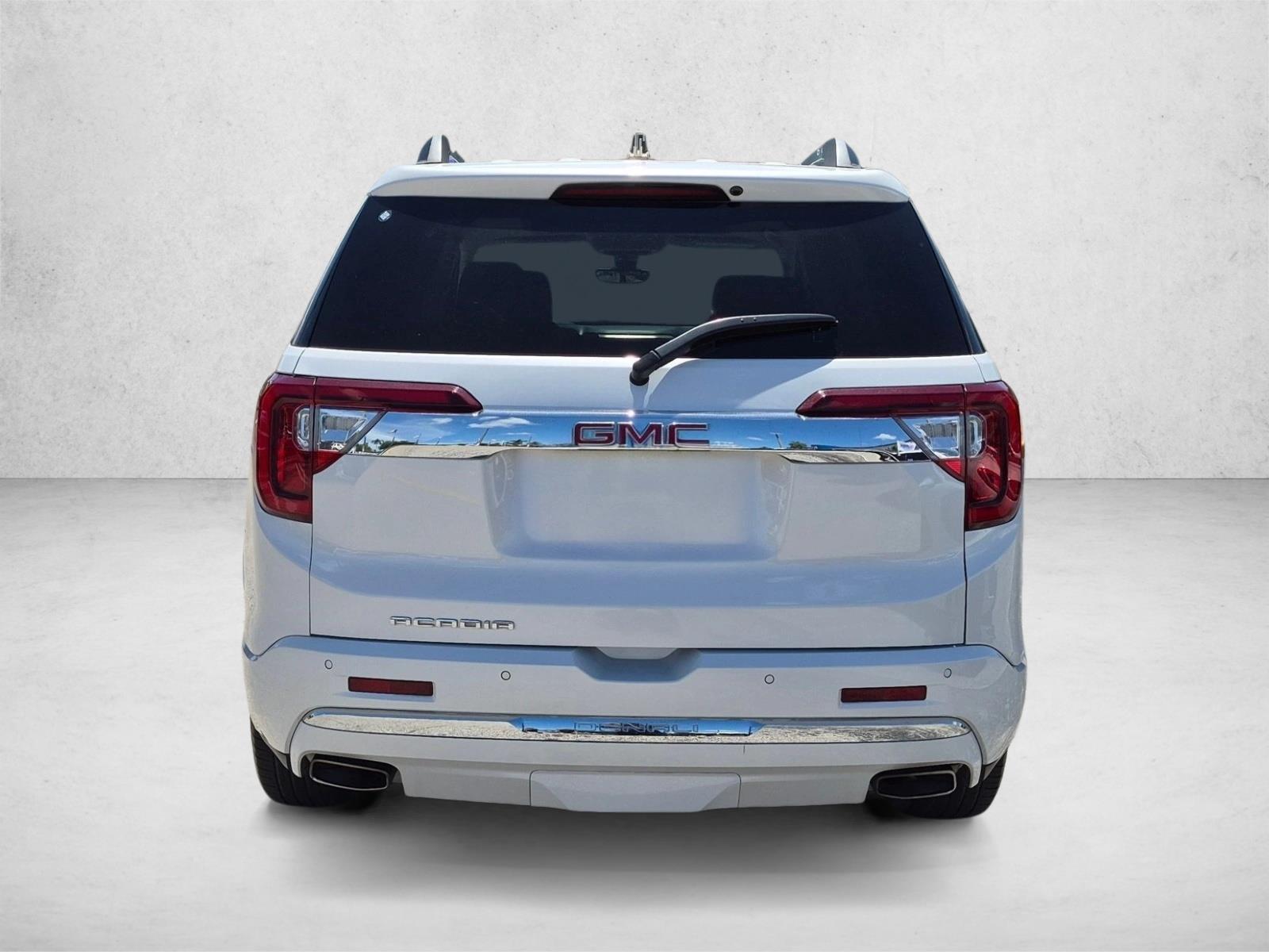Used 2023 White Frost Tricoat GMC Denali image 6