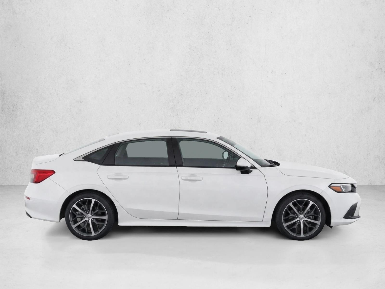 Used 2024 Platinum White Pearl Honda Touring image 8