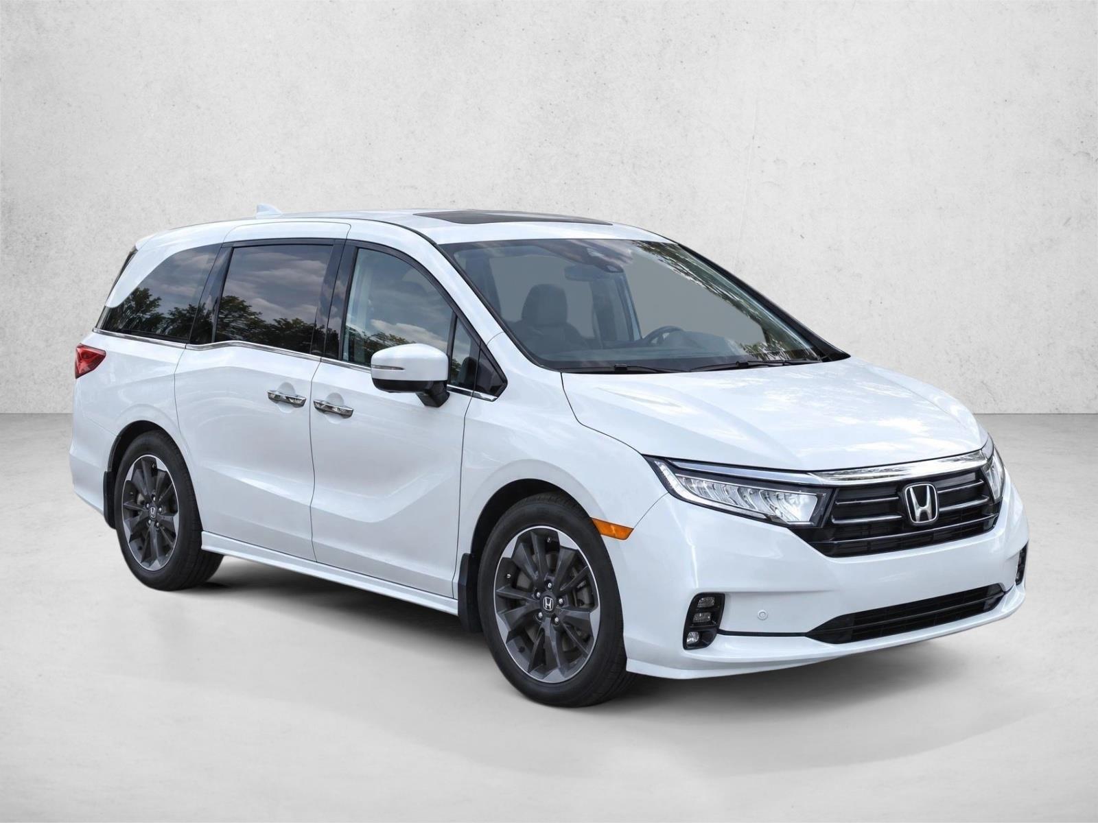 Used 2024 Platinum White Pearl Honda Elite image 3