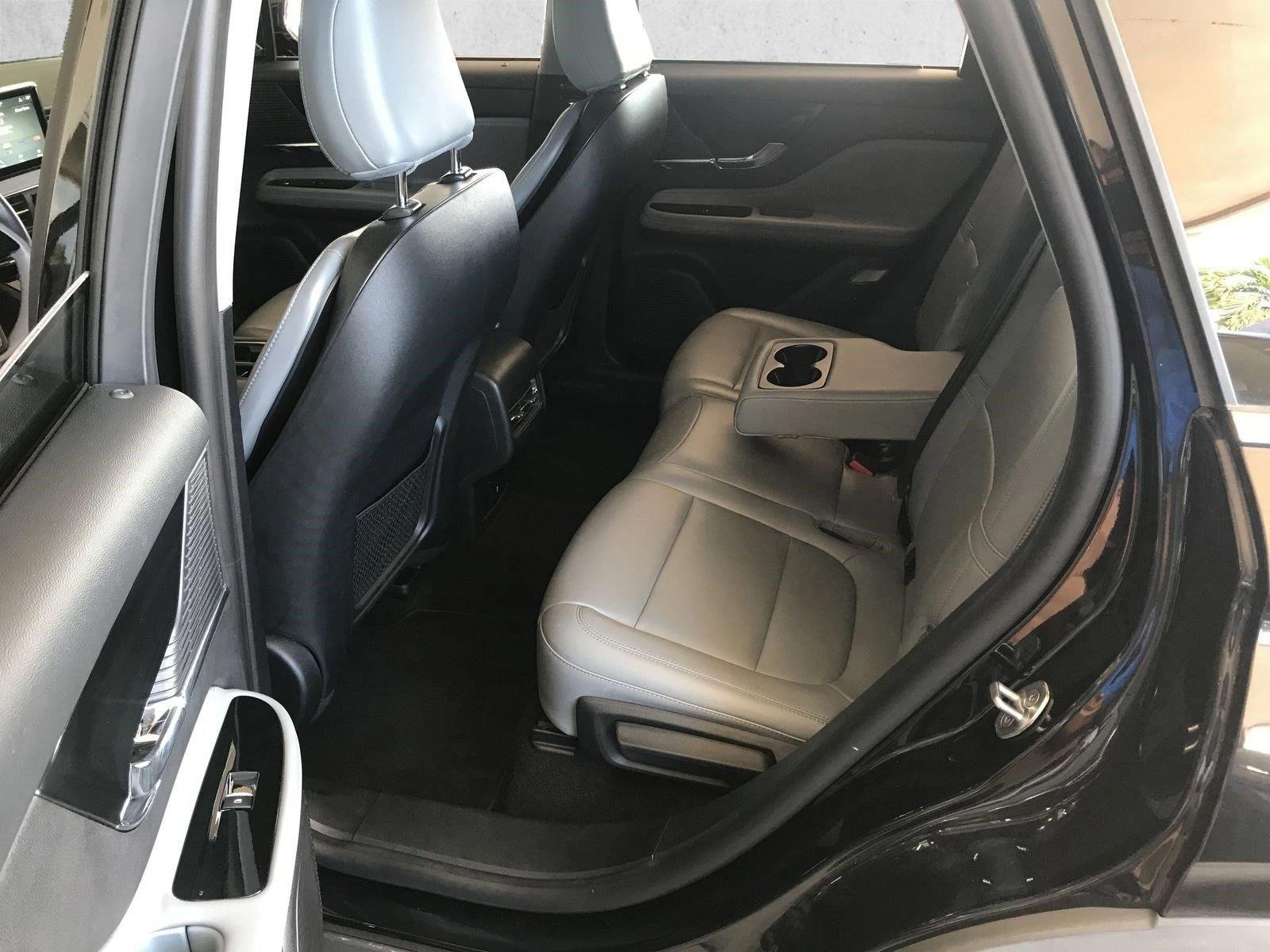 Used 2021 Infinite Black Lincoln Standard image 14