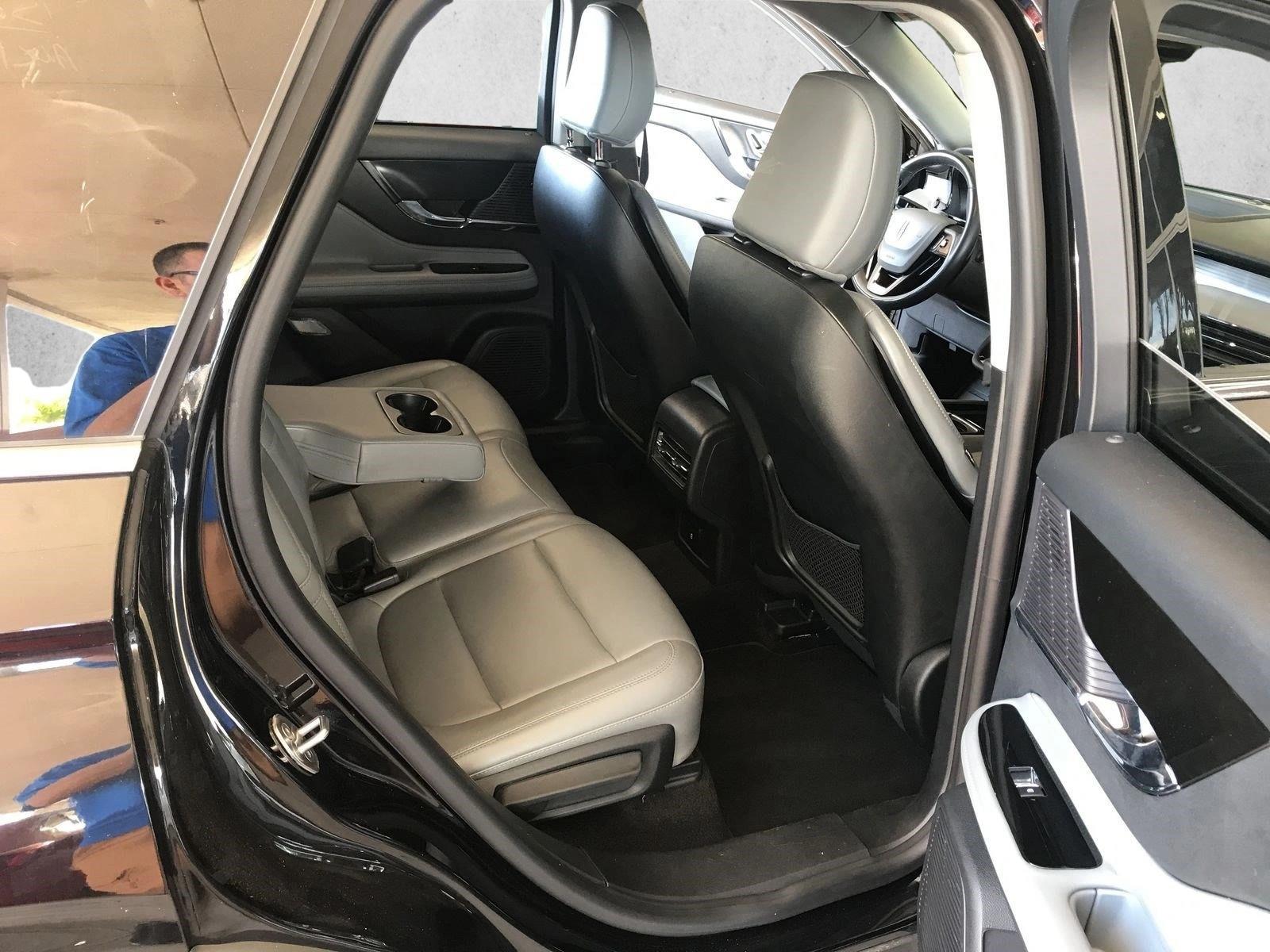 Used 2021 Infinite Black Lincoln Standard image 19