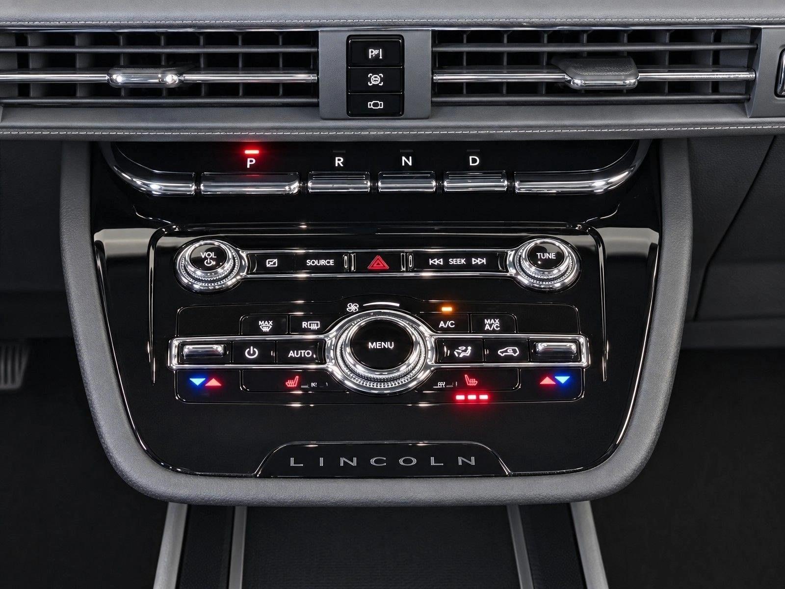 Used 2021 Infinite Black Lincoln Standard image 23
