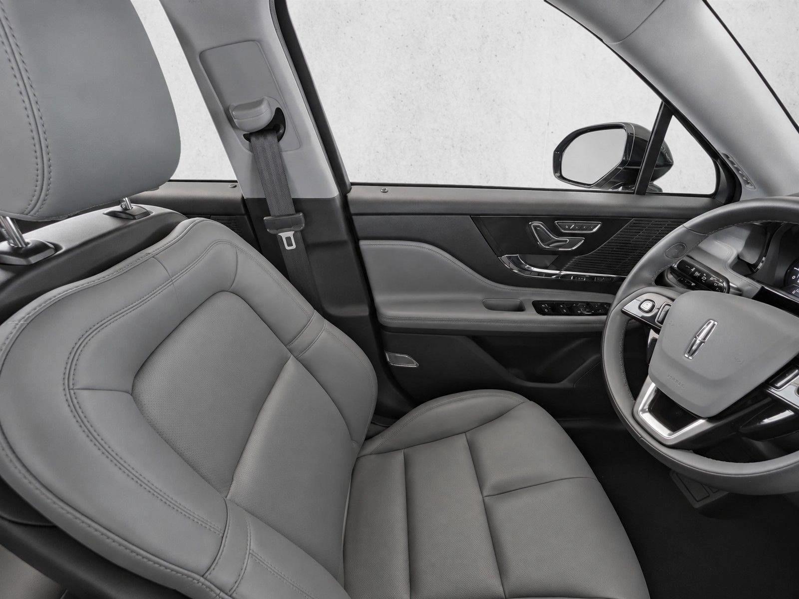 Used 2021 Infinite Black Lincoln Standard image 24