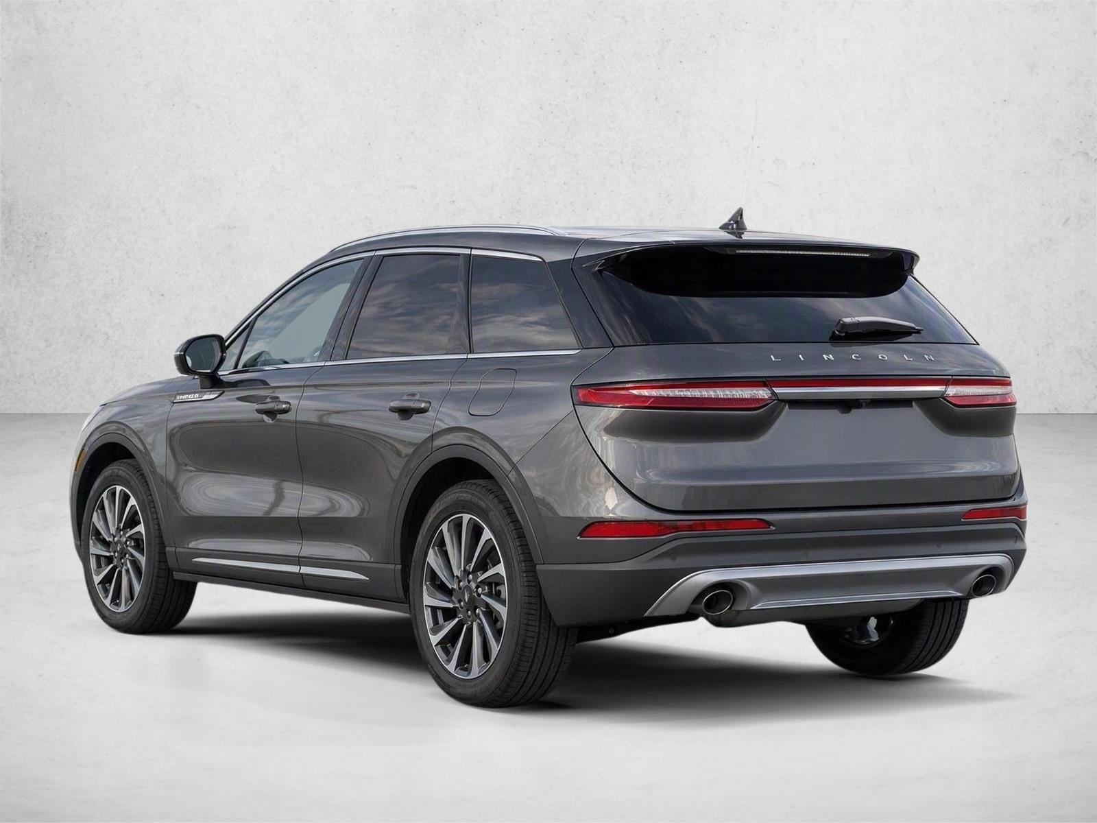 Used 2023 Asher Gray Metallic Clearcoat Lincoln Reserve image 5